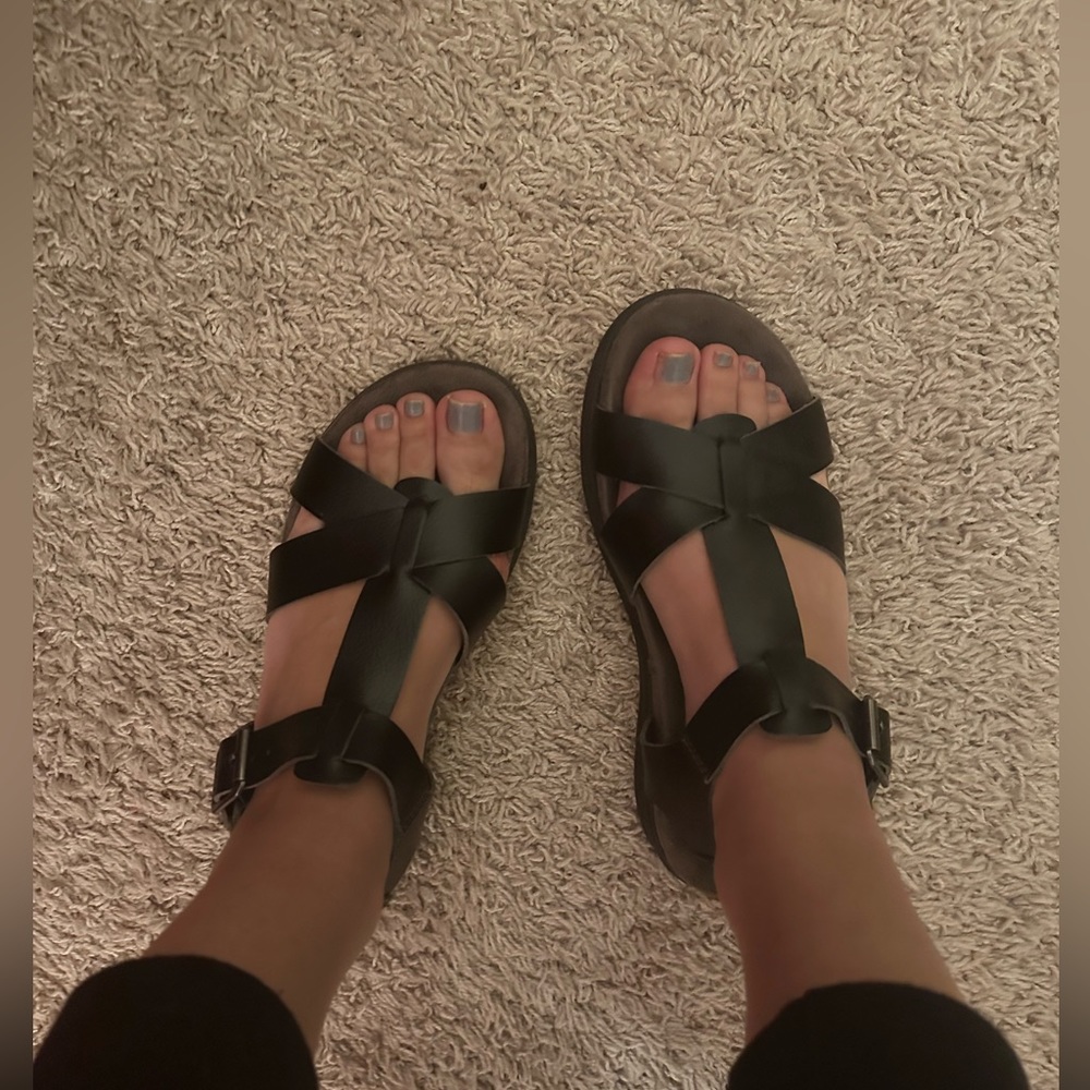 Black gladiator sandals
